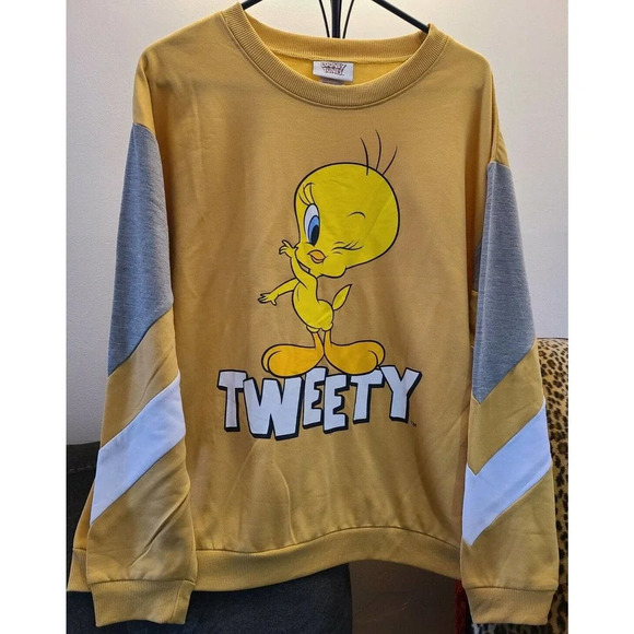 New Women’s Junior Fit Tweety Bird Sweatshirt Size Medium (7/9) Yellow (K) - Picture 1 of 3